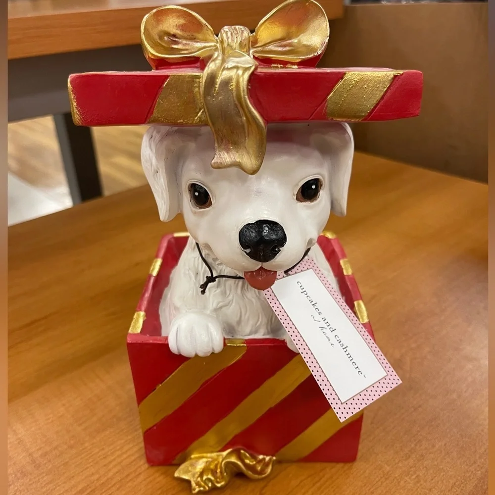 Christmas Puppy Dog in Red & Gold Gift Box Cupcakes & Cashmere 🎄Resin figurine